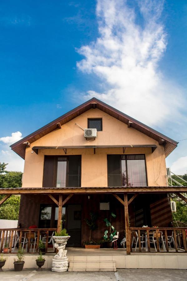 Hotel Casa Rico Tulcea Exterior foto