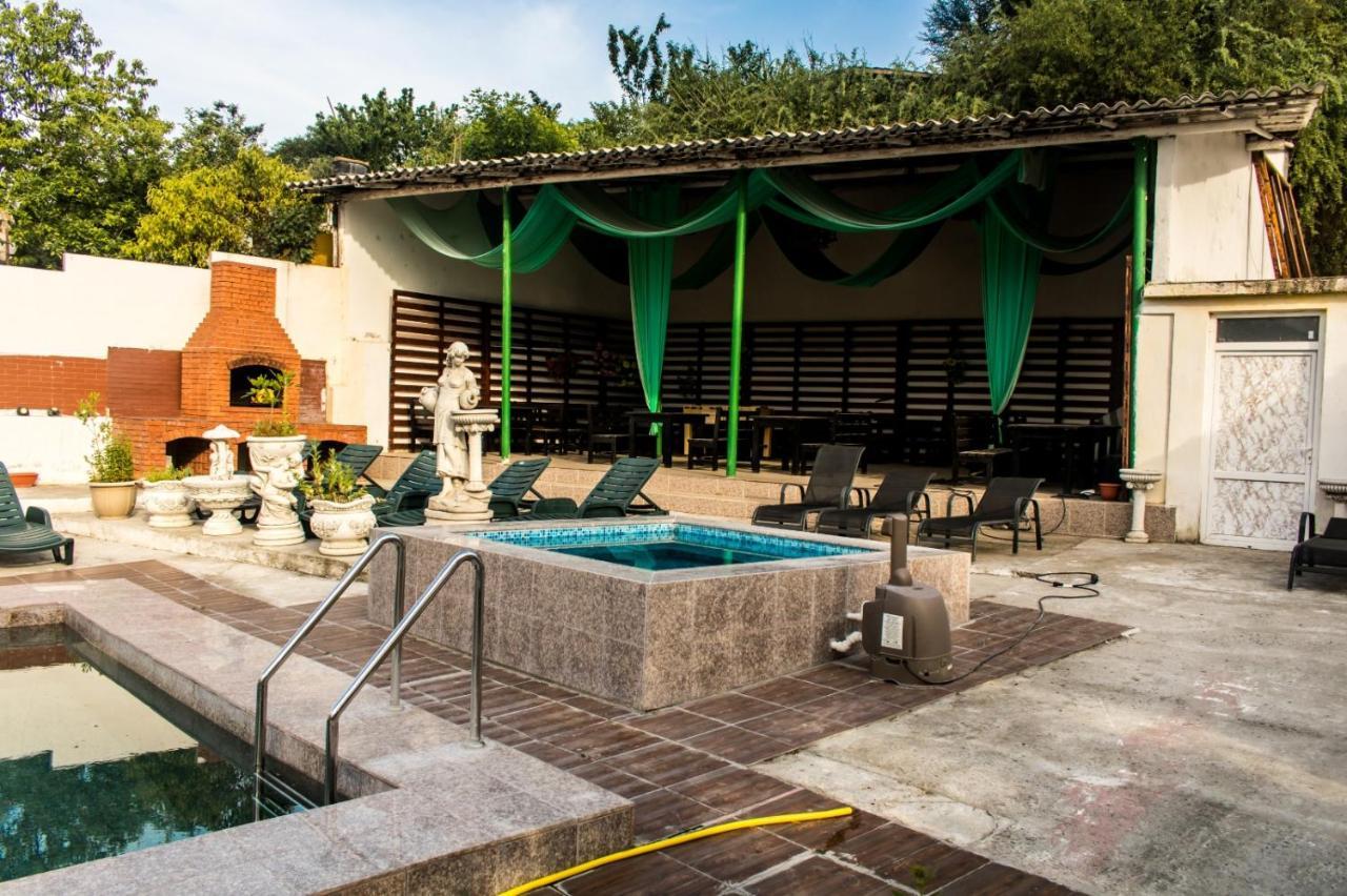 Hotel Casa Rico Tulcea Exterior foto